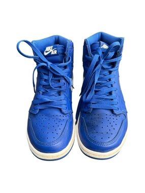 Air Jordan 1 Retro High Hyper Royal